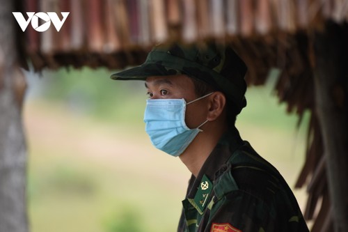 Lính biên phòng Hà Tiên: Chặn COVID đến cột mốc cuối cùng trên biên giới Campuchia - ảnh 1