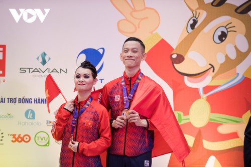 Dancesport Việt Nam kết thúc SEA Games 31 với 5 huy chương vàng - ảnh 14