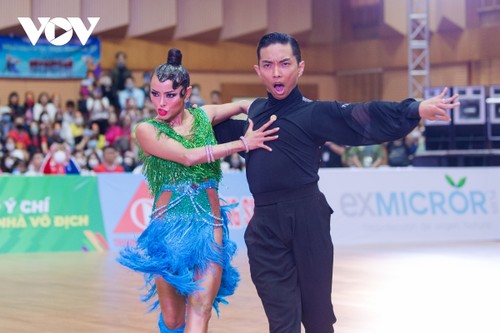 Dancesport performances excite crowds at SEA Games 31 - ảnh 4