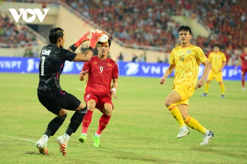 Vietnam defend SEA Games men's football championship title after beating Thailand - ảnh 6