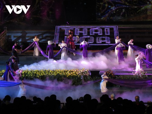 Impressive opening night of Hue Festival 2022 - ảnh 2