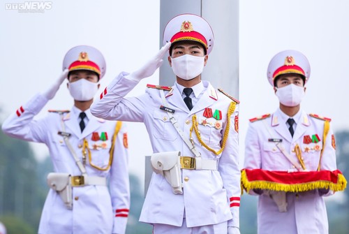 Trang nghiêm nghi lễ thượng cờ ngày Quốc khánh ở quảng trường Ba Đình - ảnh 10