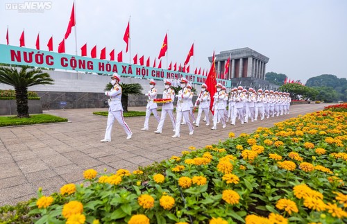 Trang nghiêm nghi lễ thượng cờ ngày Quốc khánh ở quảng trường Ba Đình - ảnh 15