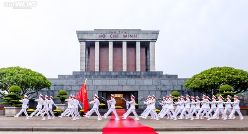 Trang nghiêm nghi lễ thượng cờ ngày Quốc khánh ở quảng trường Ba Đình - ảnh 16