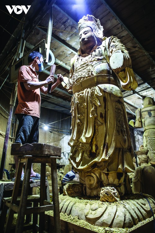 Làng điêu khắc gỗ Sơn Đồng - Làng nghệ nhân - ảnh 1