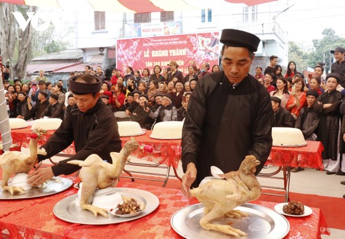 Độc đáo phong tục lễ xôi - gà nhập đình cho đàn ông từ 49 lên 50 tuổi ở Bắc Ninh - ảnh 2