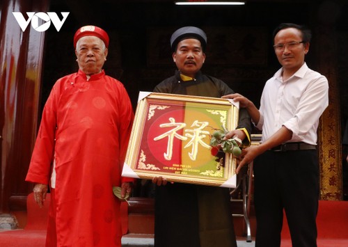 Độc đáo phong tục lễ xôi - gà nhập đình cho đàn ông từ 49 lên 50 tuổi ở Bắc Ninh - ảnh 6