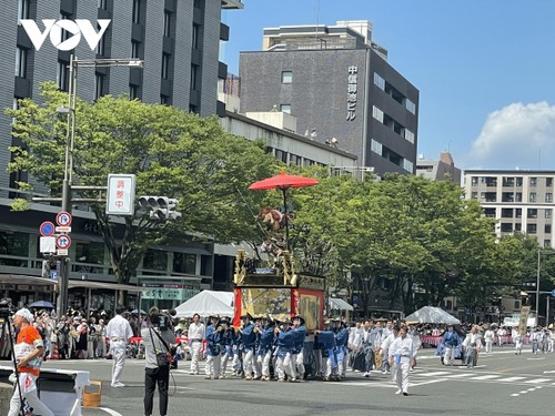 VOV mang giá trị văn hóa truyền thống đến với Lễ hội Gion của Nhật Bản - ảnh 10