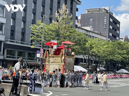 VOV mang giá trị văn hóa truyền thống đến với Lễ hội Gion của Nhật Bản - ảnh 12