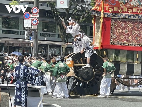 VOV mang giá trị văn hóa truyền thống đến với Lễ hội Gion của Nhật Bản - ảnh 9