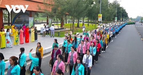 Nhiều hoạt động nhân Ngày Phụ nữ Việt Nam - ảnh 13