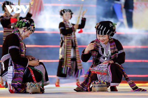Nét đẹp nghề dệt thủ công truyền thống dân tộc Lự - ảnh 11