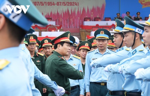 Hợp luyện diễu binh, diễu hành Kỷ niệm 70 năm Chiến thắng Điện Biên Phủ - ảnh 16