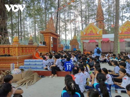 Nhiều hoạt động văn hóa, thể thao đặc sắc mừng tết cổ truyền của người Khmer - ảnh 15