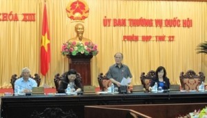 National Assembly Standing Committee discusses 2012 budget finalization - ảnh 1