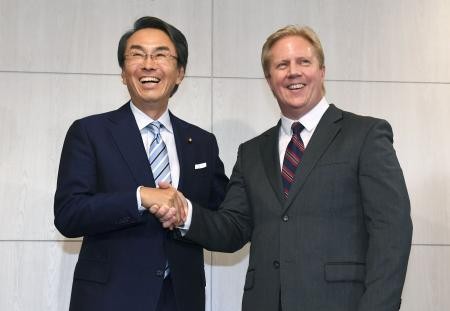 Japan, New Zealand urge partners to approve TPP before November - ảnh 1