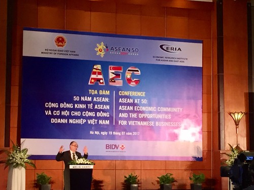 ASEAN Economic Community and opportunities for Vietnamese businesses  - ảnh 1