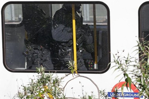 British police name a suspect of London subway blast  - ảnh 1