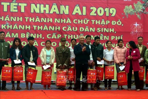 “Sharing love” New Year program held in Thanh Hoa province - ảnh 1