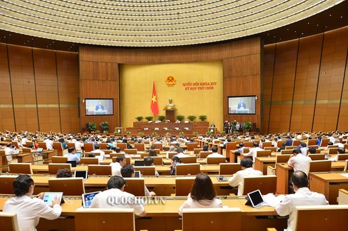 National Assembly approves pilot special mechanisms for Hanoi, tax reduction for businesses - ảnh 1