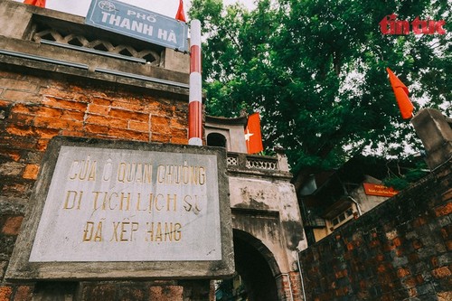 Quan Chuong Gate stands the test of time - ảnh 6