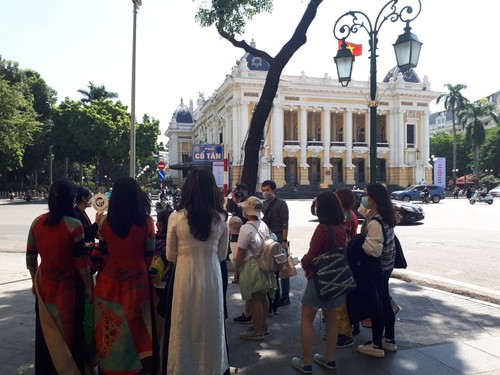 Hanoi launches first safe tour in new normal - ảnh 2
