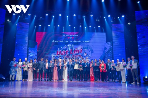 “Let’s sing Vietnam” songwriting contest highlights national pride  - ảnh 1