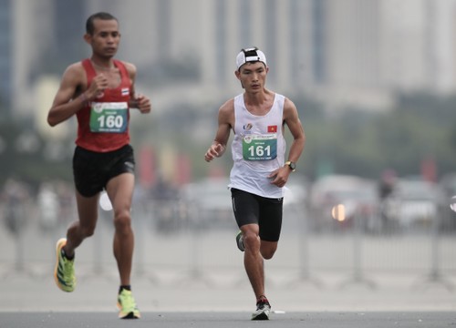 Vietnam first wins gold in men’s full marathon on Thursday - ảnh 1