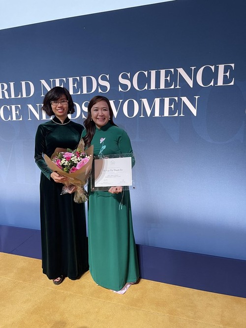 Female scientist receives L’Oreal - UNESCO award - ảnh 2