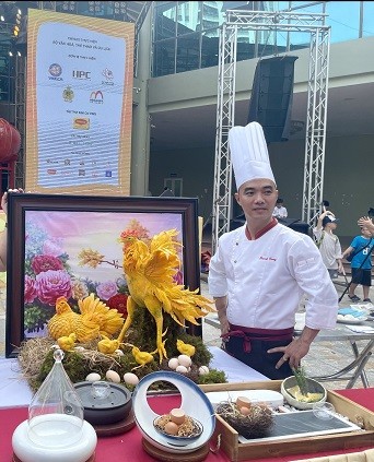 Famous chefs show talent with egg dishes - ảnh 1