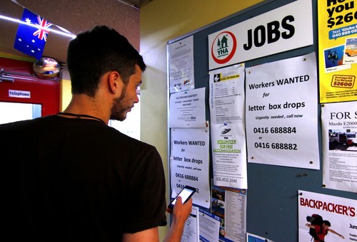 Australia raises migration target amid labour squeeze, global talent race - ảnh 1