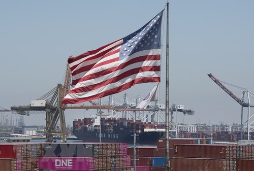 US economy rebounds in Q3 on boost from trade, but demand is stalling - ảnh 1