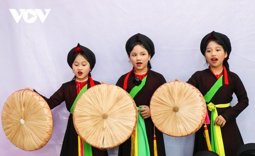 Förderung der jungen Talente des Quan Ho-Gesangs in Bac Ninh - ảnh 4