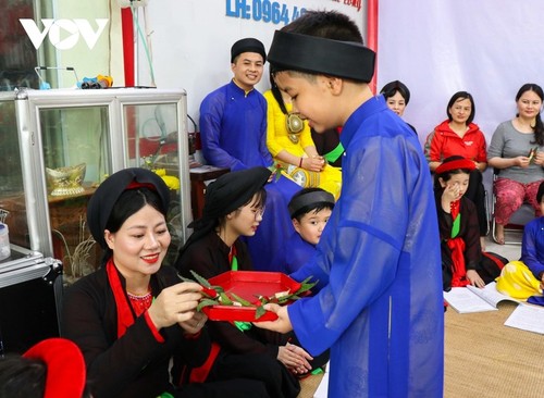 Förderung der jungen Talente des Quan Ho-Gesangs in Bac Ninh - ảnh 7