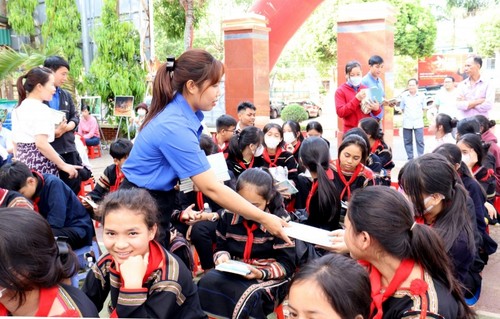 Dak Lak province promotes reading habits and culture  - ảnh 1