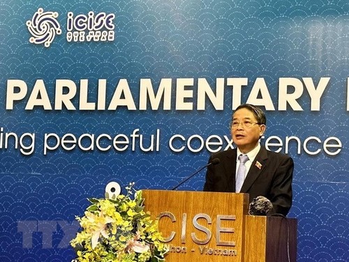 Workshop on “Science for Peace” opens in Quy Nhon - ảnh 1