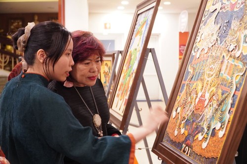 Hanoi youngster develops new technique to preserve traditional art - ảnh 2