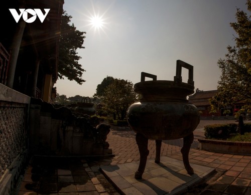 A glance at Nine Dynastic Urns inscribed on UNESCO Memory of World Register - ảnh 9