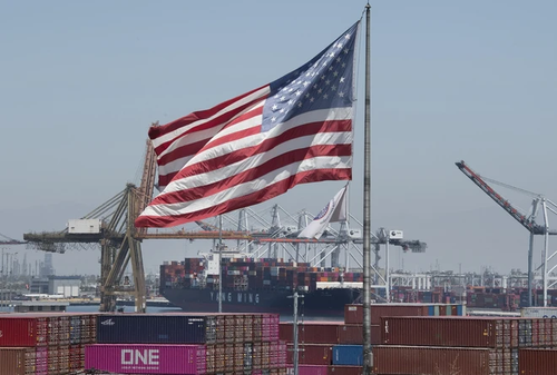 US hikes tariffs on Chinese imports - ảnh 1
