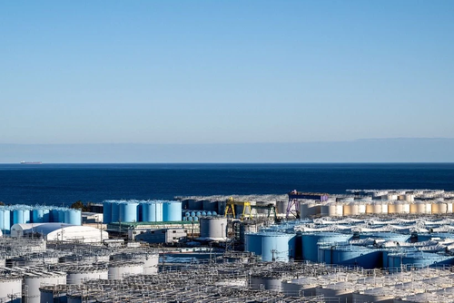 Japan begins 6th release of Fukushima treated radioactive water - ảnh 1