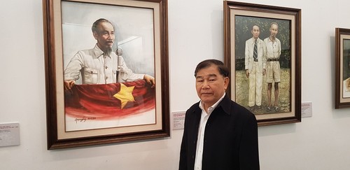 Overseas Vietnamese artist creates 150 paintings of President Ho Chi Minh - ảnh 1