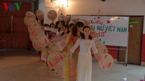 Sôi nổi Ngày Phụ nữ Việt Nam tại Thái Lan - ảnh 2