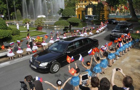 Dư luận Nga và quốc tế đánh giá cao chuyến thăm Việt Nam của Tổng thống Vladimir Putin  - ảnh 1