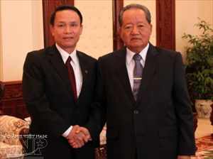 Phó Thủ tướng Lào tiếp đoàn cấp cao Thông tấn xã Việt Nam - ảnh 1