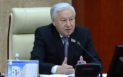Chủ tịch Hạ viện Kazakhstan thăm chính thức Việt Nam và tham dự IPU-132  - ảnh 1