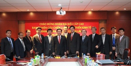 Trao đổi hợp tác kinh tế Việt Nam-CHDCND Lào - ảnh 1