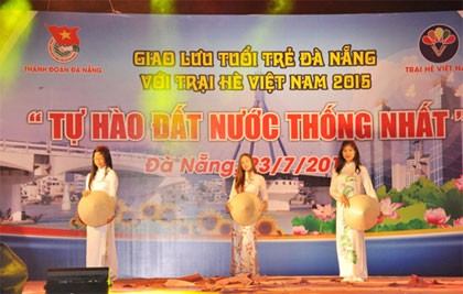 Giao lưu tuổi trẻ Đà Nẵng với thanh niên Việt kiều tham dự Trại hè Việt Nam 2015 - ảnh 6