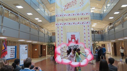 Lễ hội Hùng Vương với sinh viên Việt Nam và Nga tại Học viện Ngoại Giao Quốc gia Moskva - ảnh 6