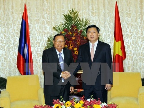 Tổng Bí thư, Chủ tịch nước Lào Bounnhang Volachith thăm thành phố Hồ Chí Minh - ảnh 1