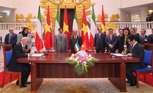Thủ tướng Nhà nước Kuwait kết thúc tốt đẹp chuyến thăm chính thức Việt Nam - ảnh 1